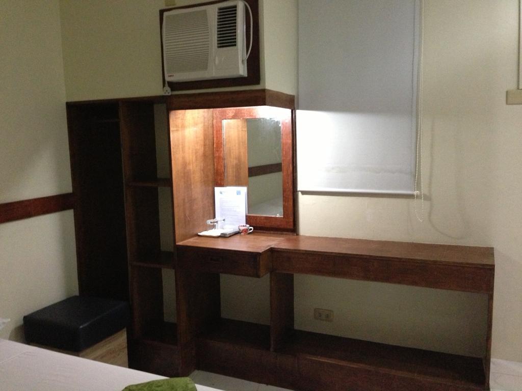 Qm Pension House Tagbilaran City Rum bild