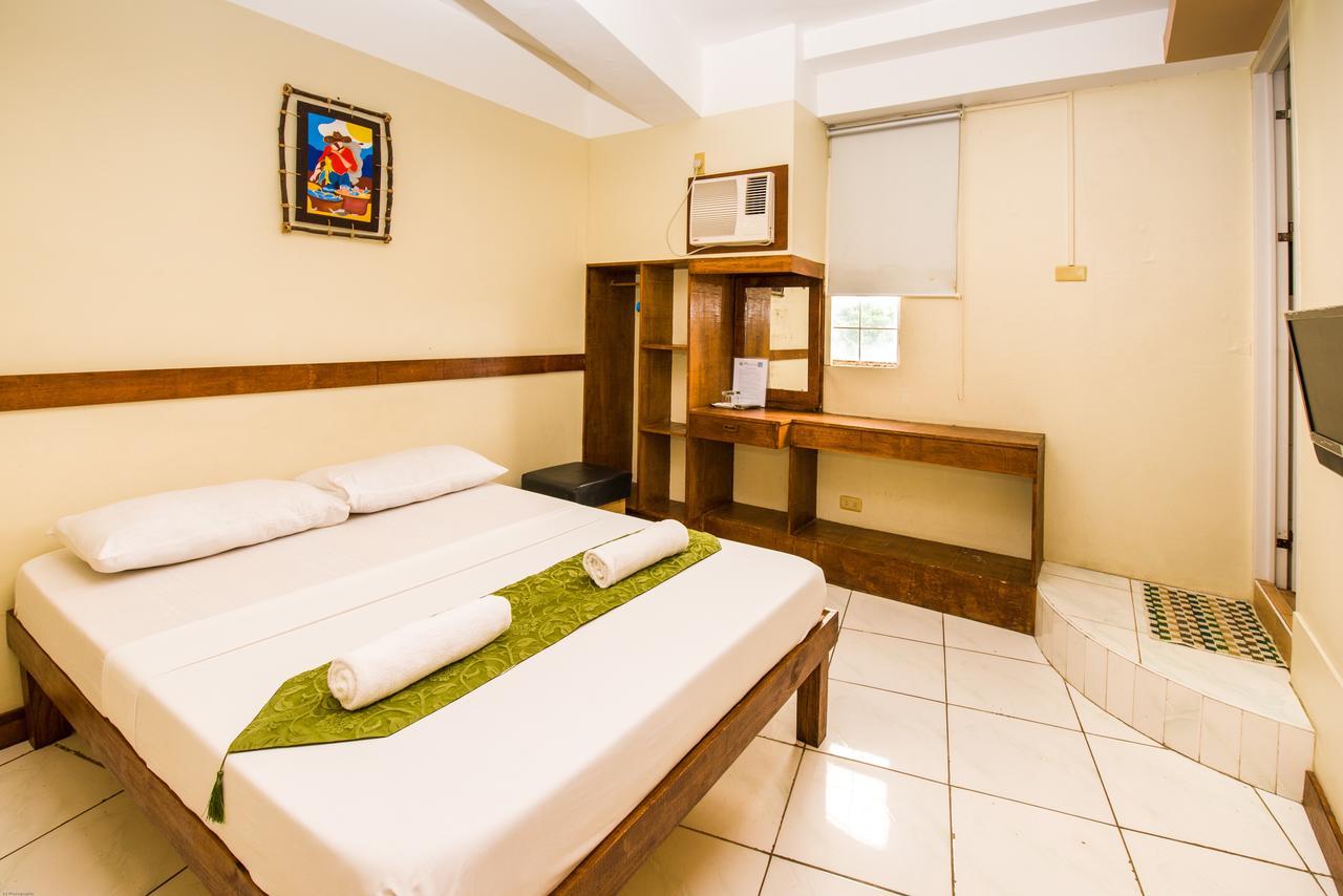 Qm Pension House Tagbilaran City Exteriör bild