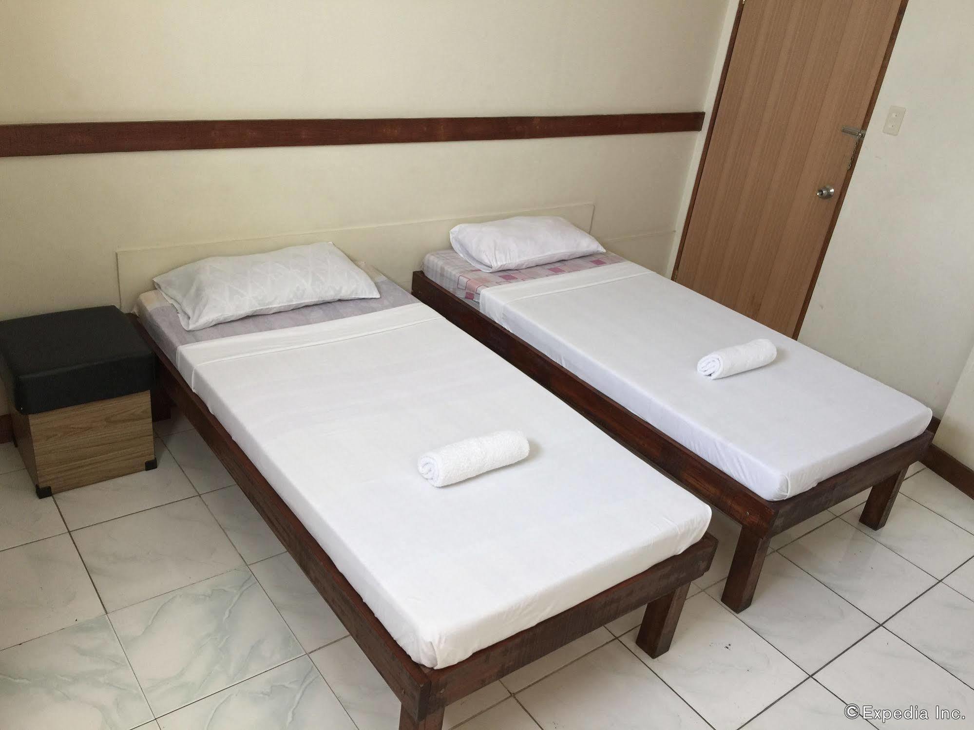 Qm Pension House Tagbilaran City Exteriör bild