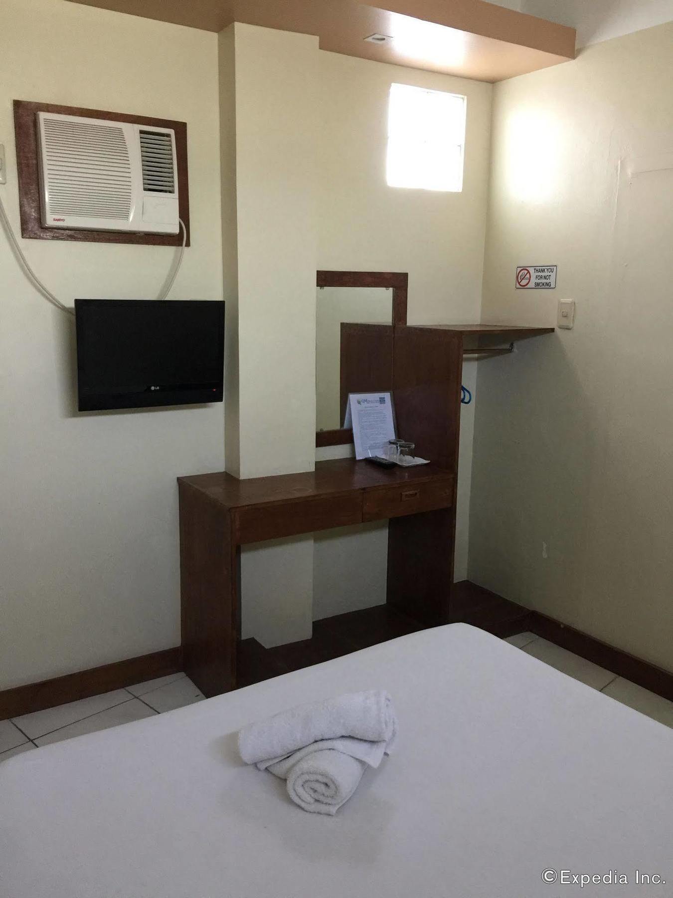 Qm Pension House Tagbilaran City Exteriör bild