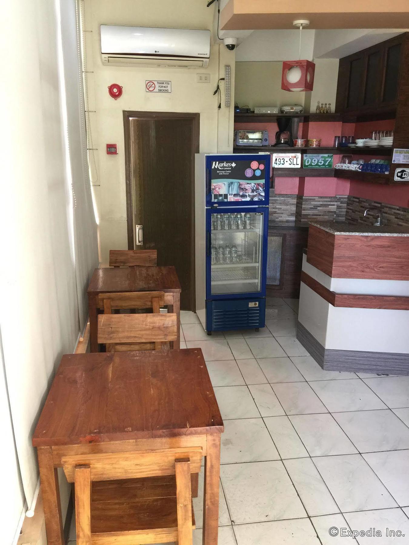 Qm Pension House Tagbilaran City Exteriör bild
